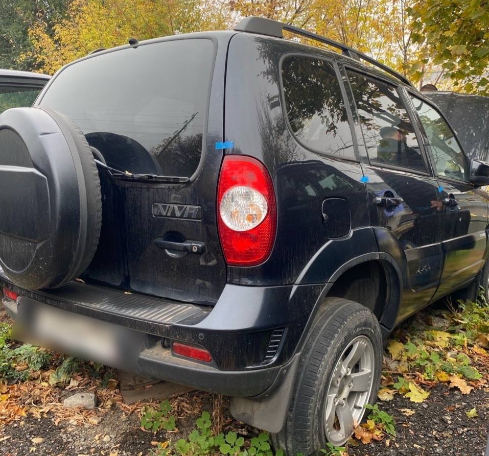 Автосалон отказывался отдавать саратовцу купленную «Ниву», вмешались приставы